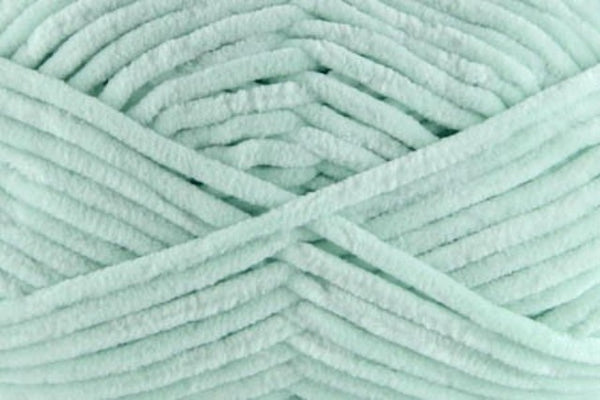 Universal Bella Chenile Yarn