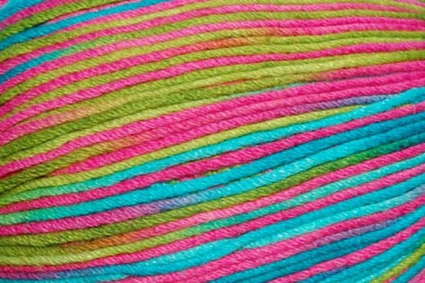 Universal Bamboo Pop Yarn