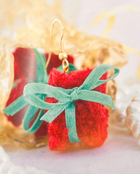 Pom Pom Christmas - Twenty To Make